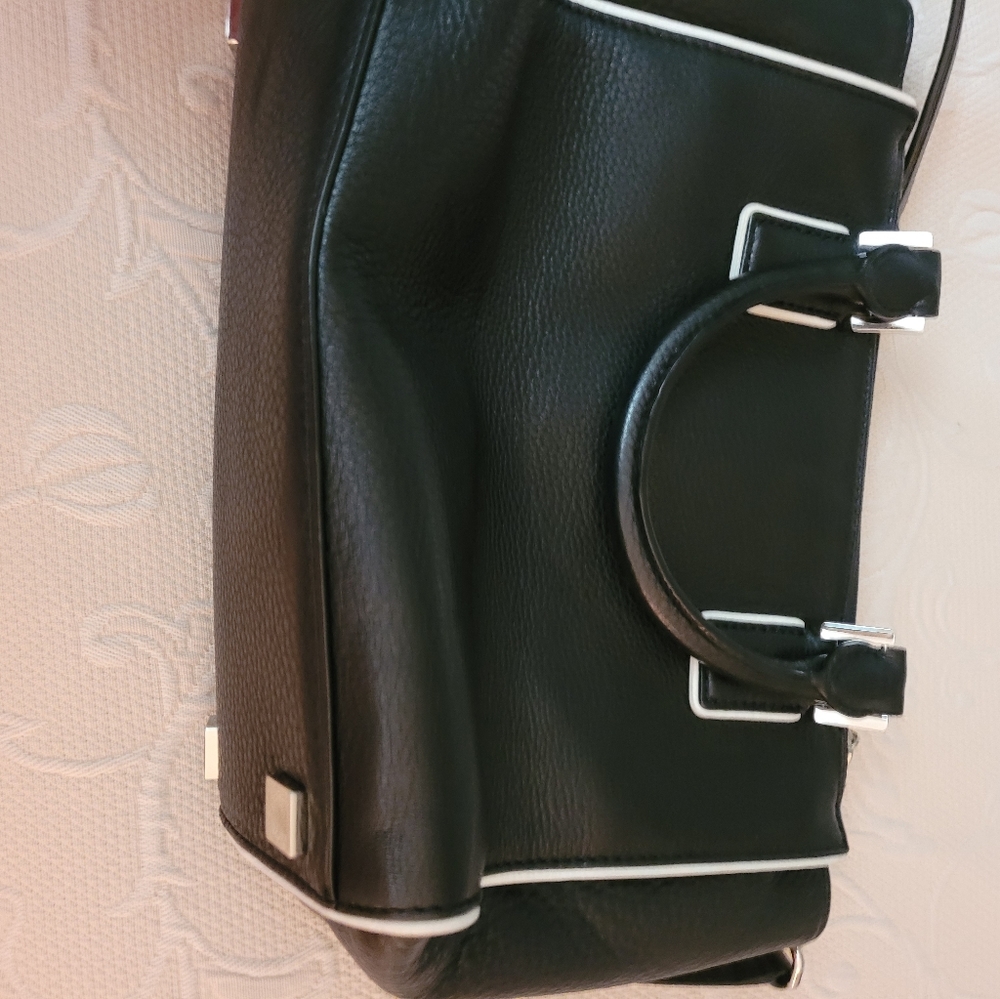 Purse - Picture 2 of 6